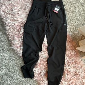 Dickie jogger scrub bottom. NWT. Size XSP